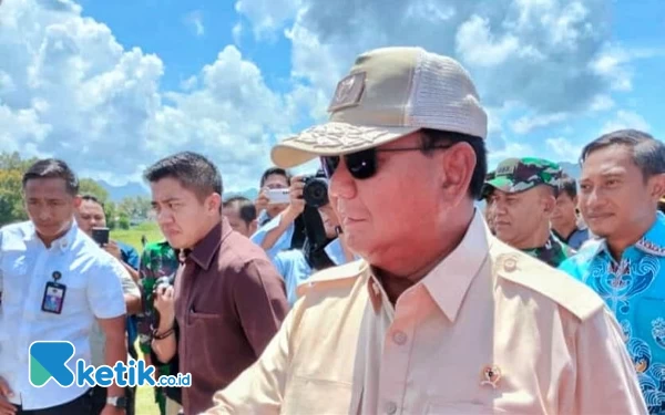 Thumbnail Berita - Temui SBY, Prabowo Disambut Antusias Warga Pacitan