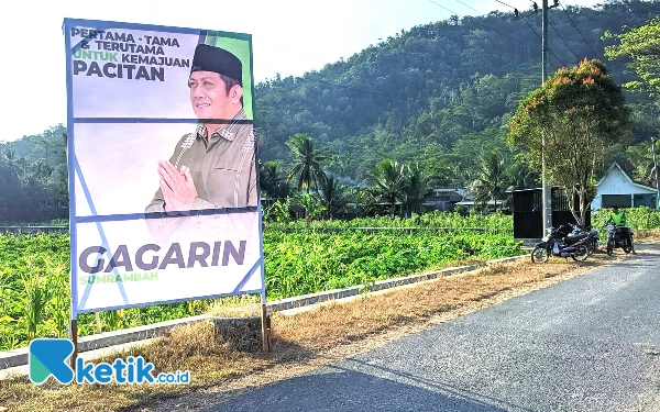 Thumbnail Berita - 'Perang Baliho' Kandidat Bupati Kian Nampak, Warga: Mereka Putra Terbaik Pacitan