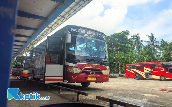 Thumbnail Berita - Terminal Pacitan Sepi Penumpang saat Ramadan, Siap-siap Kenaikan Tarif Tiket