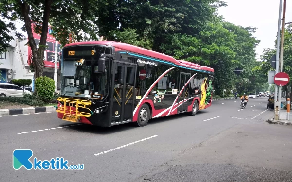 Ganti Rute, Bus Suroboyo dan Bus TSS Hindari Macet