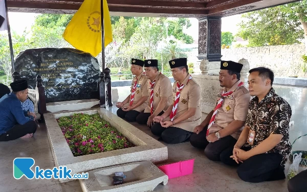 Thumbnail Berita - Nyekar ke Makam Bung Karno, Arum Sabil Minta Generasi Muda Teladani Spirit Sang Putra Fajar